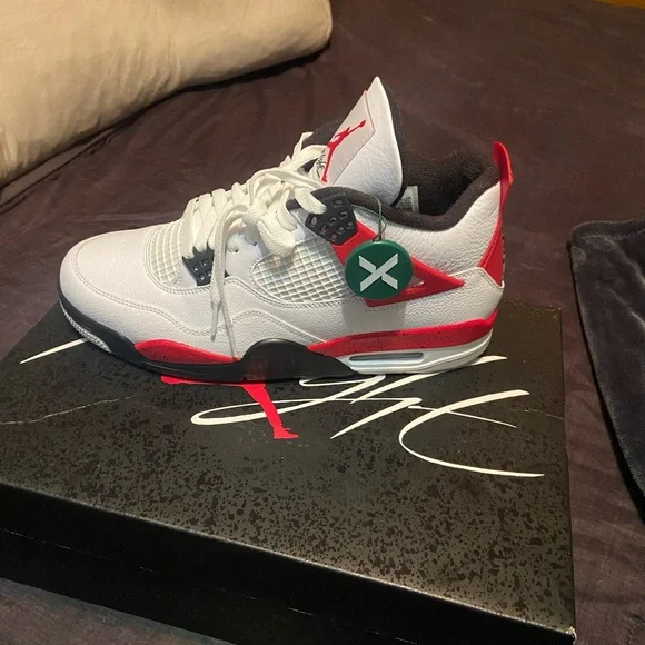 Jordan retro 4